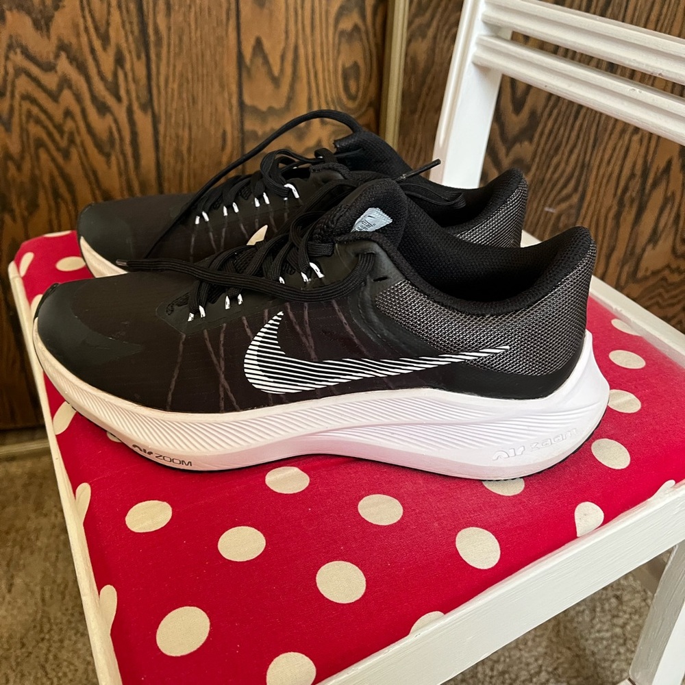 Women’s Nikes .  New, worn once
